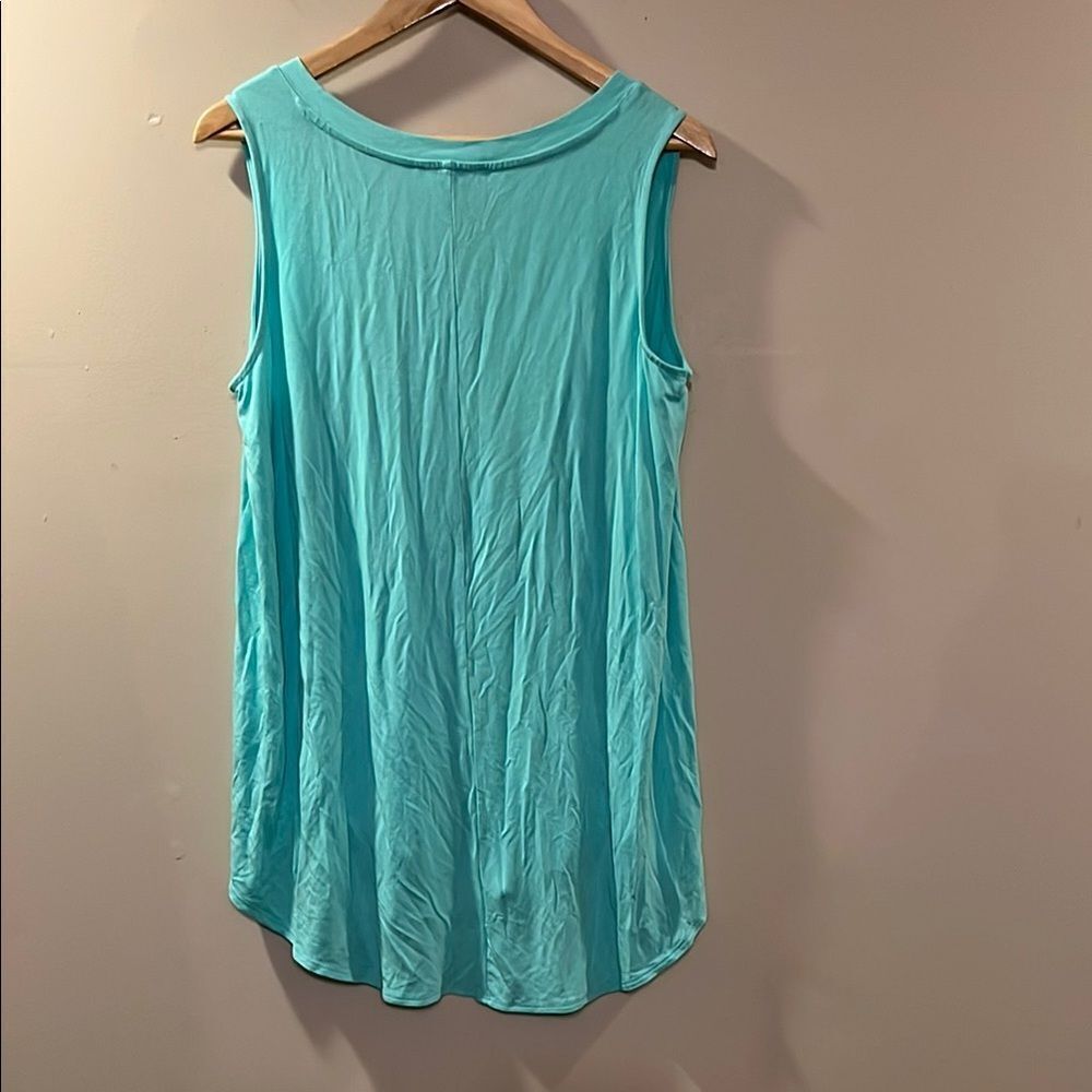 Zenana Outfitters Teal Sleeveless V-Neck Top - Picture 4 of 7